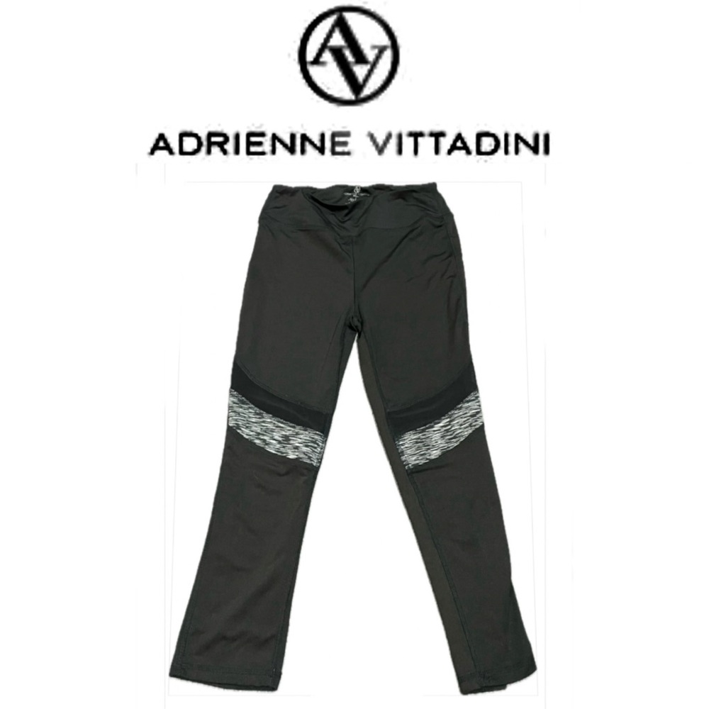 ADRIENNE VITTADINI sport Capri black leggings size S   Ex Cond
